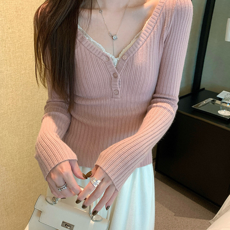 2026 Autumn Stylish Ribbed Slim-Fit Base Layer Top for Women Early Spring Low-Necked Knit Sweater That Reveals Collarbones