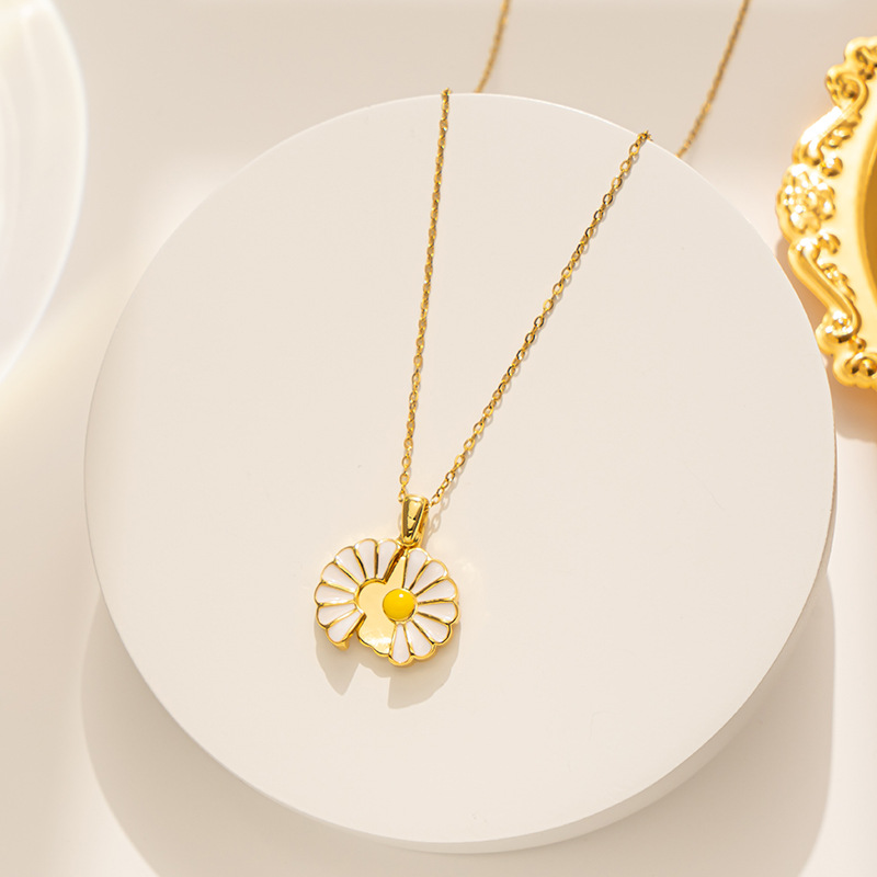 Collana con ciondolo apribile a forma di girasole in acciaio al titanio specchiato e piccola margherita_voghion.com