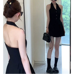 小个子辣妹套装女夏季韩系气质挂脖无袖背心马甲高腰半身裙两件套