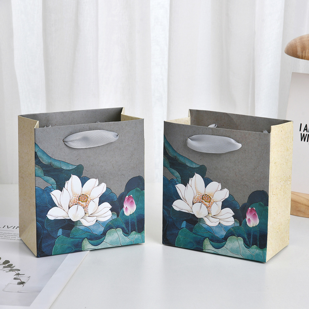 25g Weight Jewelry Packaging Bags Jewelry Making Type Jewelry Packaging Bags Classification 1 Piece Quantity Daily Occasion Flower Pattern Chinoiserie Style Chinoiserie Flower Jewelry Packaging Bags 无