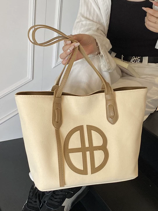 Capacious underarm bag, one-shoulder bag, western style