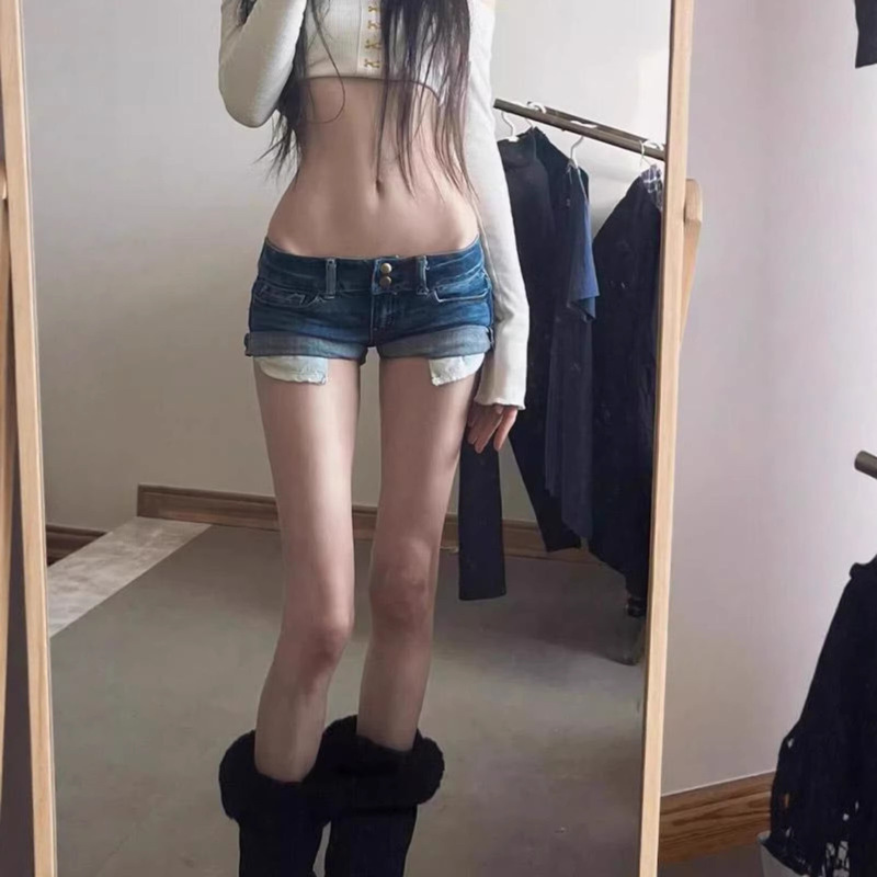 American Retro Low-Waist Denim Super Shorts for Women, New Spring and Summer Style, Slim Fit, Rolled Hem, Stretchy Tight Hot Pants American Retro Low-Waist Denim Super Shorts for Women, New Spring and Summer Style, Slim Fit, Rolled Hem, Stretchy Tight Hot Pants