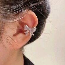 ��ʽ�߼��к����Y�o�������AŮ�p�ݚ��|��������@ĘС1���b���A