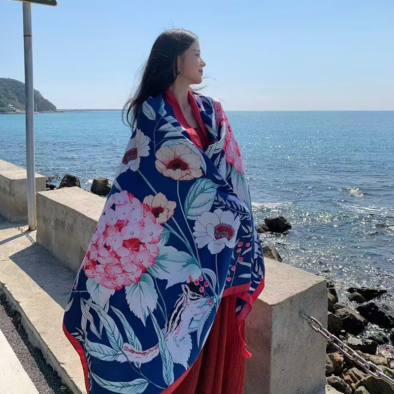 Sopa de satén de twill para mujeres 2025 bufandas de viento nacional de verano tibetanas bufandas de seda protector solar lago Qinghai turismo foto toalla de playa