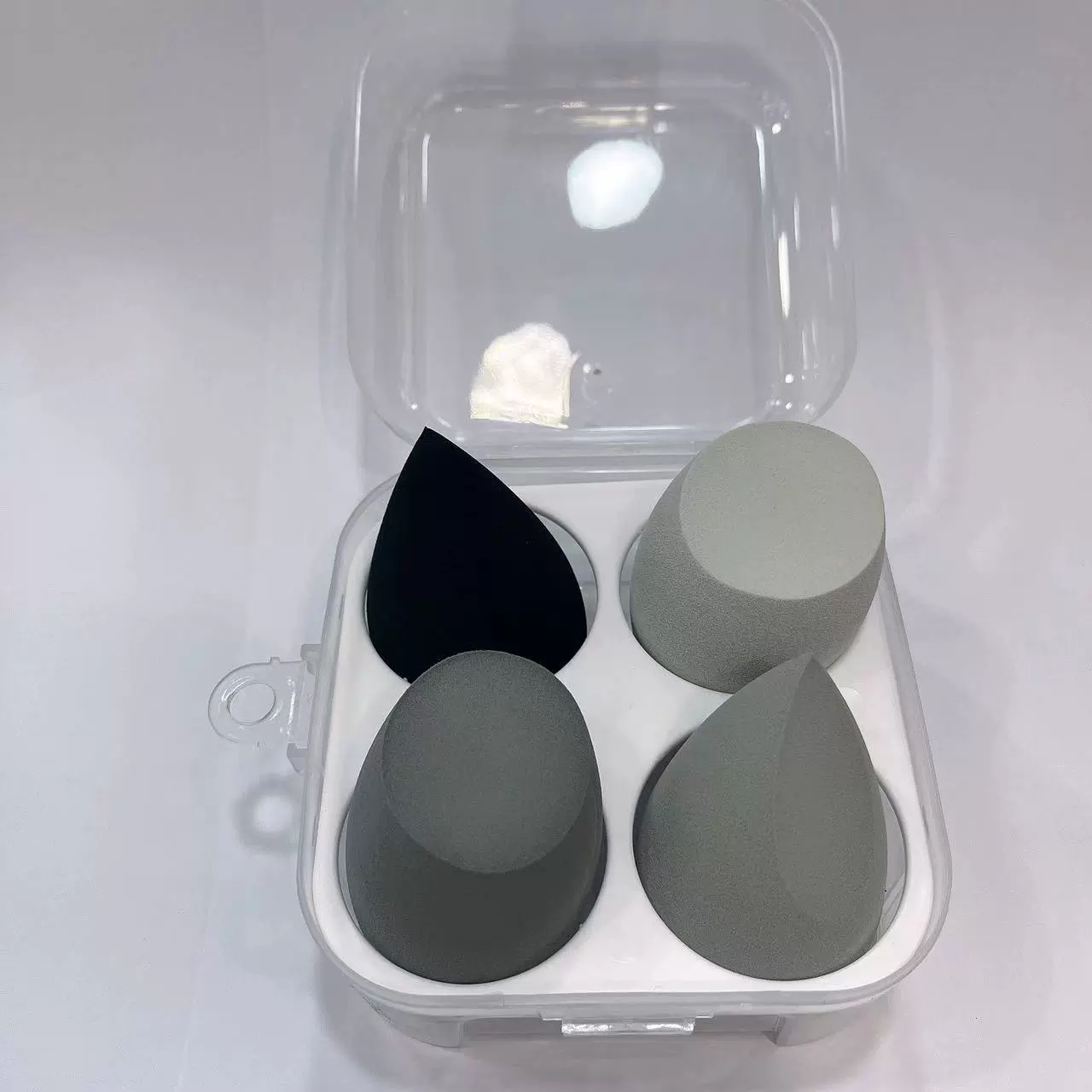 Transparent Cosmetic Sponge Storage Box, 4-Cell Compact Case, Clear Lid, Portable
