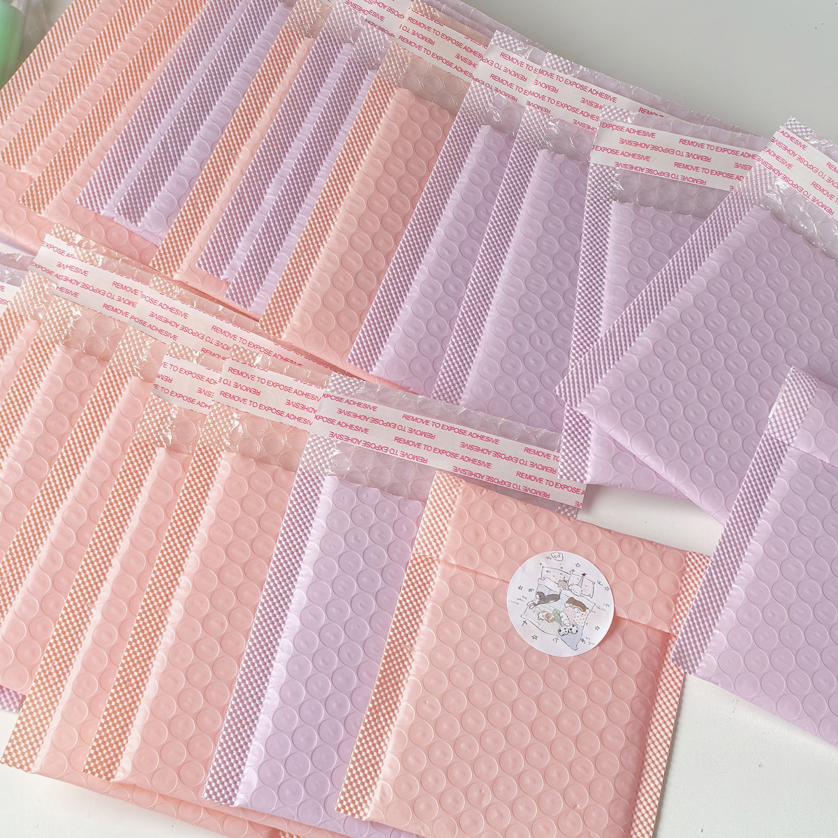 出卡信封ins打包材料马卡龙粉紫色气泡袋高颜值咕卡保护袋防震厚