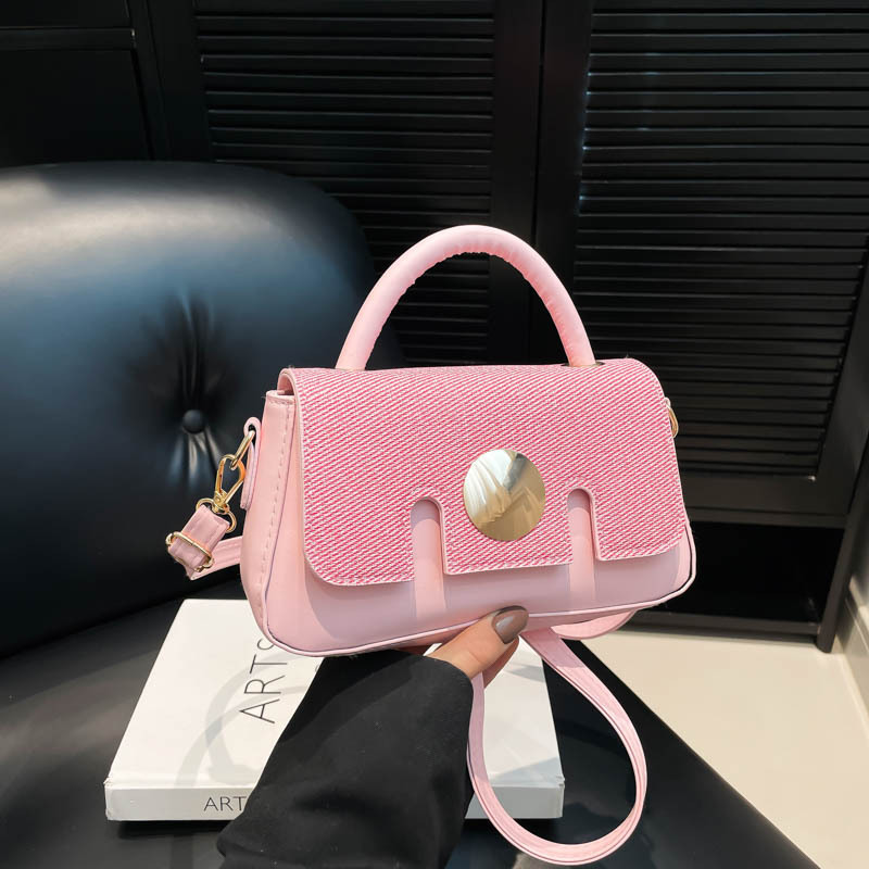 Bolsos populares de este año para mujer 2025 primavera nuevo estilo pequeño bolso de mujer fresco bolso de mensajero de moda temperamento pequeño bolso cuadrado portátil