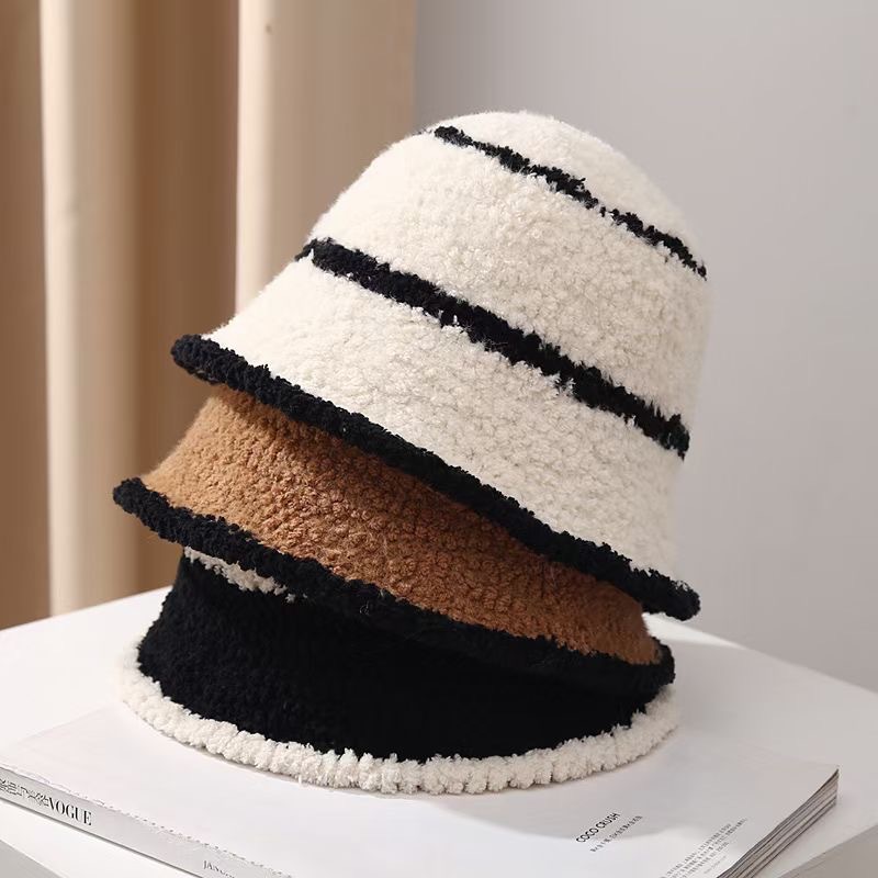 Women's Elegant Basic Stripe Wide Eaves Bucket Hat display picture 1