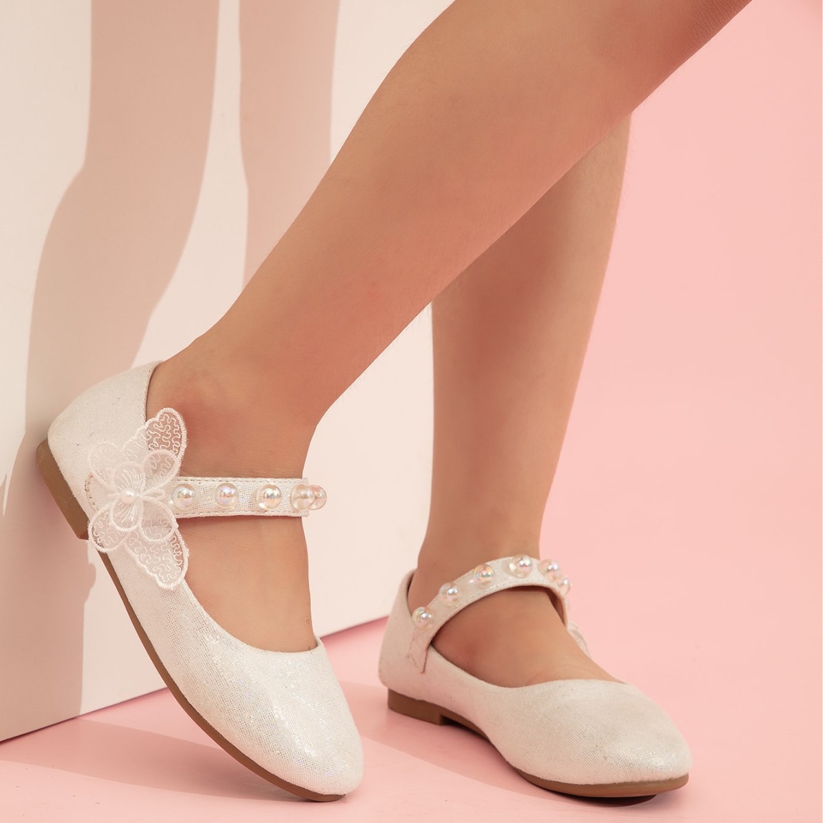 Wholesale In-Stock Pink Diamond Performance Shoes for Older Children, Shallow-Cut Glitter Children's Shoes, Stylish Dance Shoes with Bowknot and Rhinestones