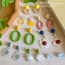 夏季多巴胺甜美耳钉2025新款气质小众设计超仙耳环显脸小耳坠耳饰