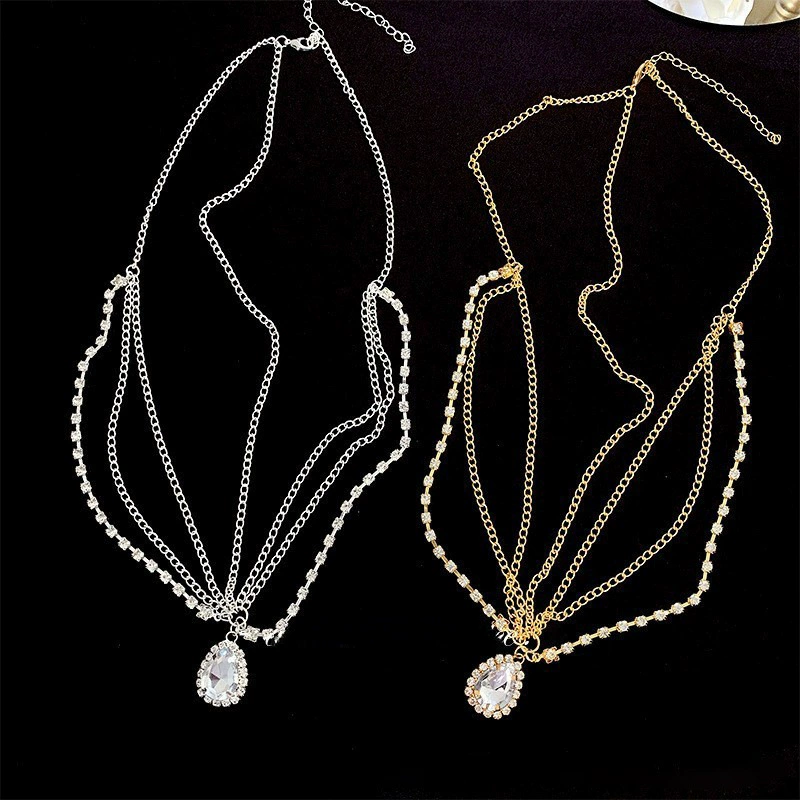 Темпераментная эльфийская королева хрустальных бровей