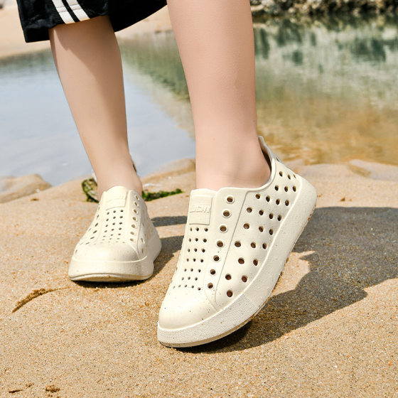 Summer New Children's Cave Shoes Men's and Women's Baotou Thick Sole Outer Wear Non-slip Hollow Beach Sandals Breathable Casual Shoes