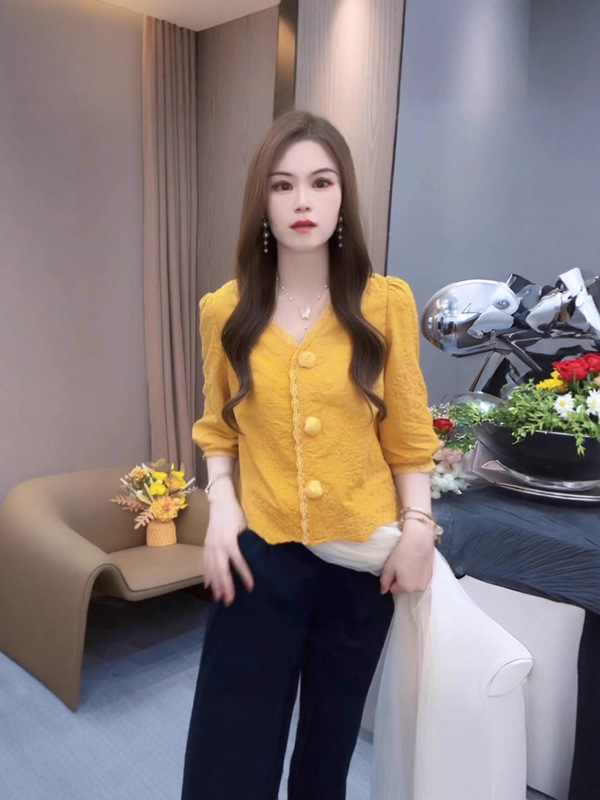 法式V领时尚衬衫女士早秋新款洋气外贸小衫小个子宽松五分袖上衣|undefined