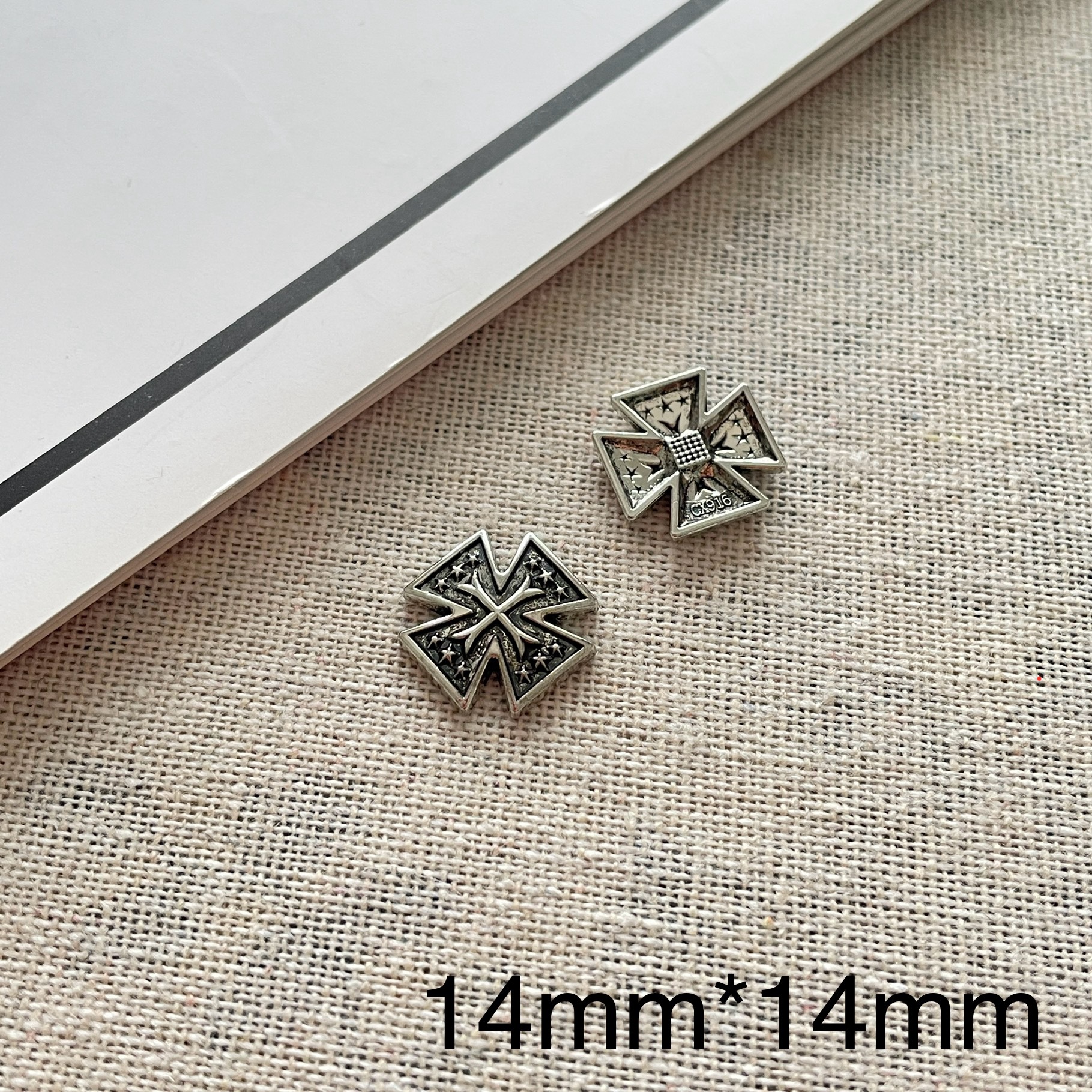 29#작은 십자가 메달