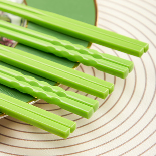 ��ɫ�ܰ�����ʳ�����Ͽ���������Ƶ��´ɿ������������ÿ���