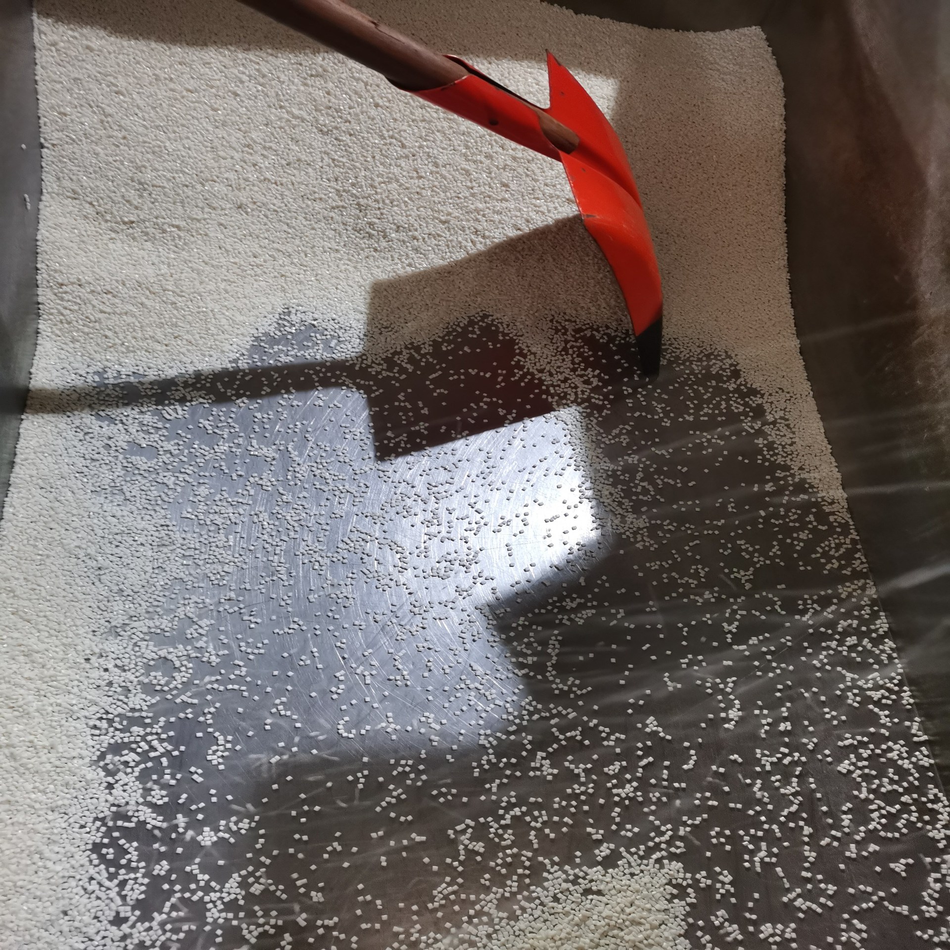 PVC耐寒增韧剂 MBS改性PVC耐低温手套增韧剂 聚氯乙烯管材增韧剂