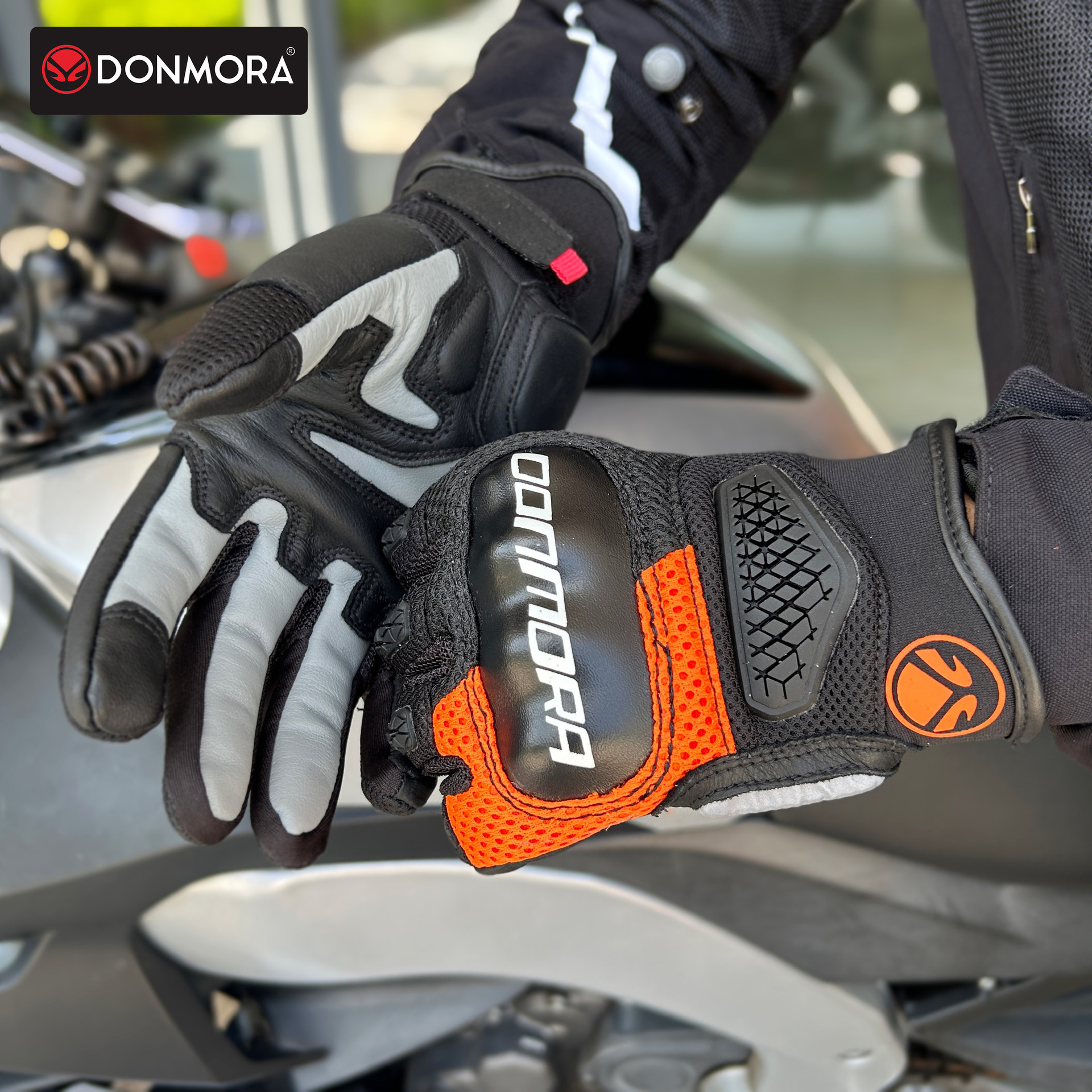 Guantes de cuero para motocicleta Motocicleta de ciclismo Four Seasons Universal Impermeable para hombres y mujeres Carreras todoterreno Agujero de ventilación