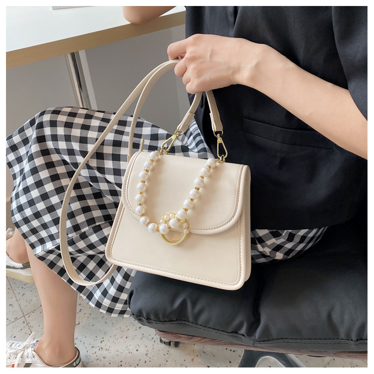 Wholesale Accessories Geometric Pearl Chain Messenger Bag Nihaojewelry display picture 105