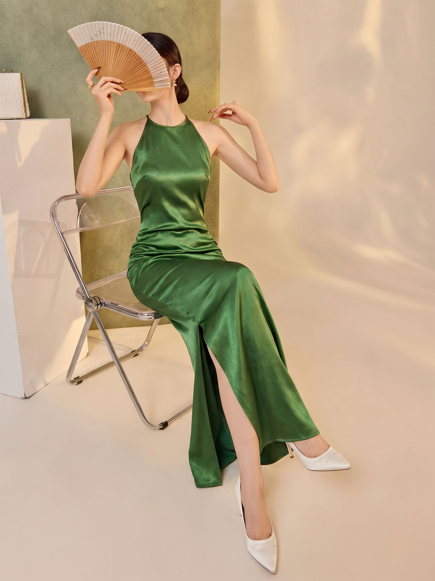 Đầm maxi thắt eo xếp ly cắt chéo — màu xanh đậm