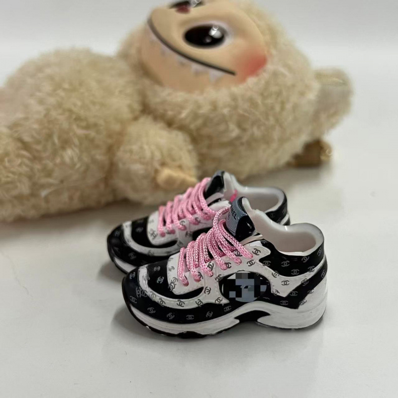 LABUBU Zapatos Rabu Ropa de bebé 17cm felpa vinilo bolso de muñeca colgante para zapatos desnudos caja ciega