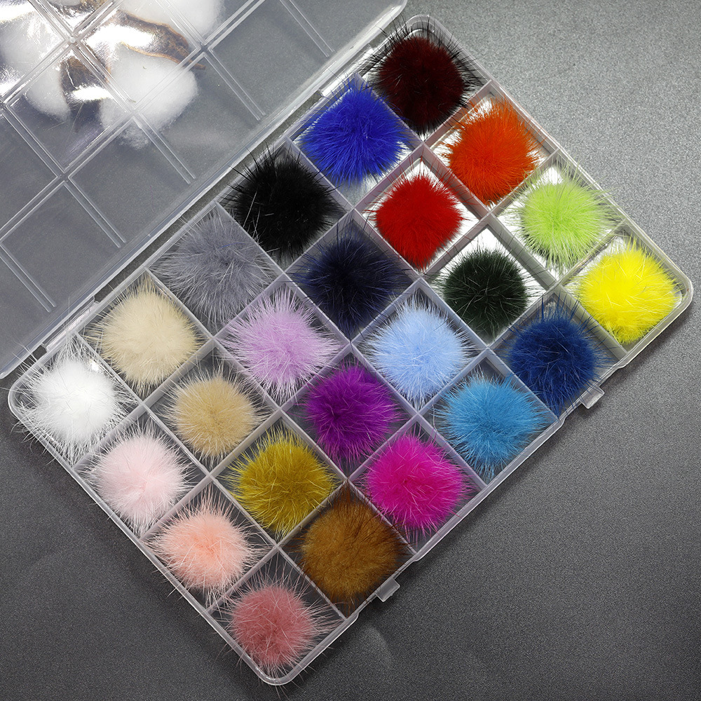 Especial transfronterizo para el terciopelo de visón lindo traje de uñas 3D extraíble bola de pelo mullido bola de succión magnética mullida 24 traje de rejilla