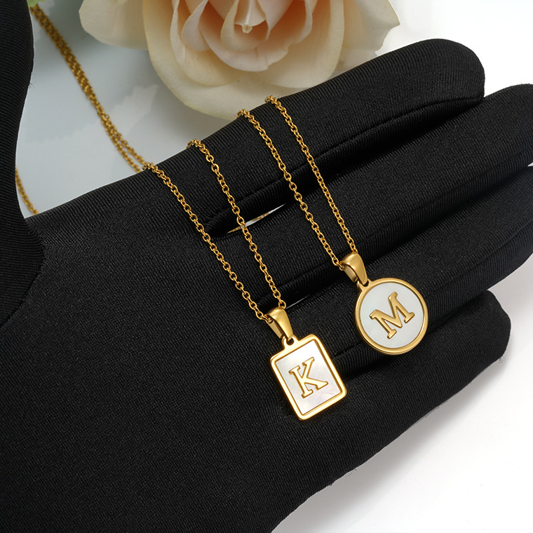 Round, Letter Pattern Women'S Gender Real Gold Plated Round Letter 304 Stainless Steel Elegant Waterproof Non Tarnish Necklace