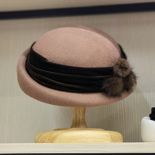 秋冬日本款丝绒毛球装饰女复古休闲羊毛呢贝蕾帽画家帽时装毡帽子
