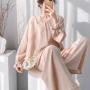 长袖宽松女士套头家居服