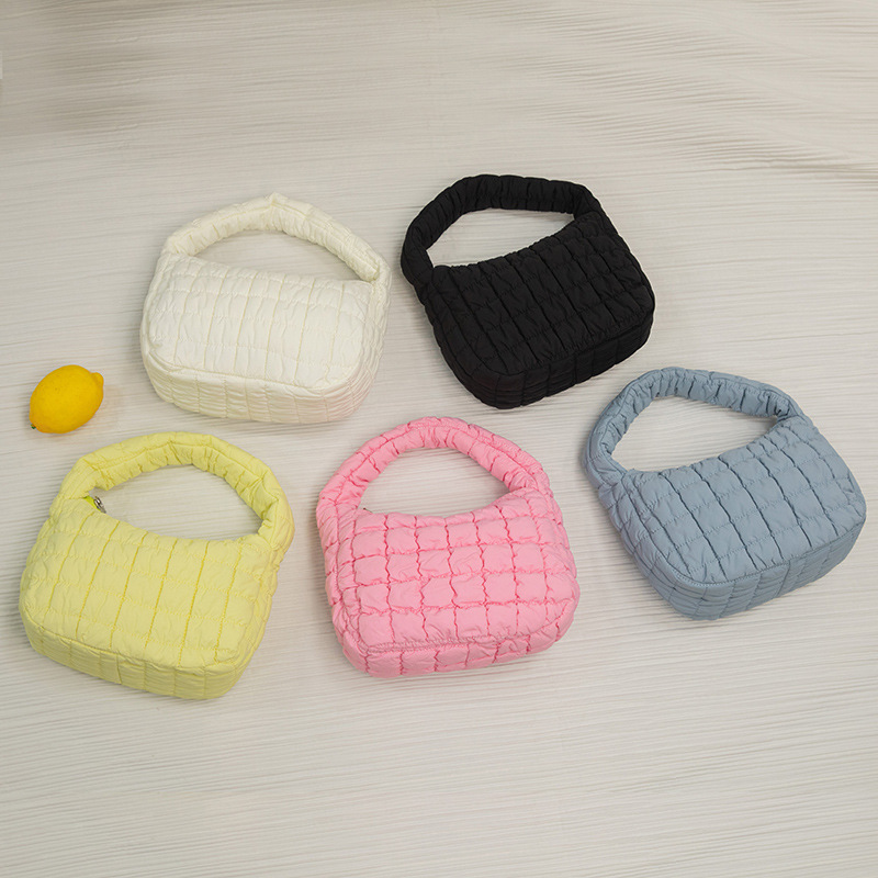 Bolso de nylon plisado estilo coreano de las mujeres bolso de la nube 2023 bolso de moda del rombo macaron