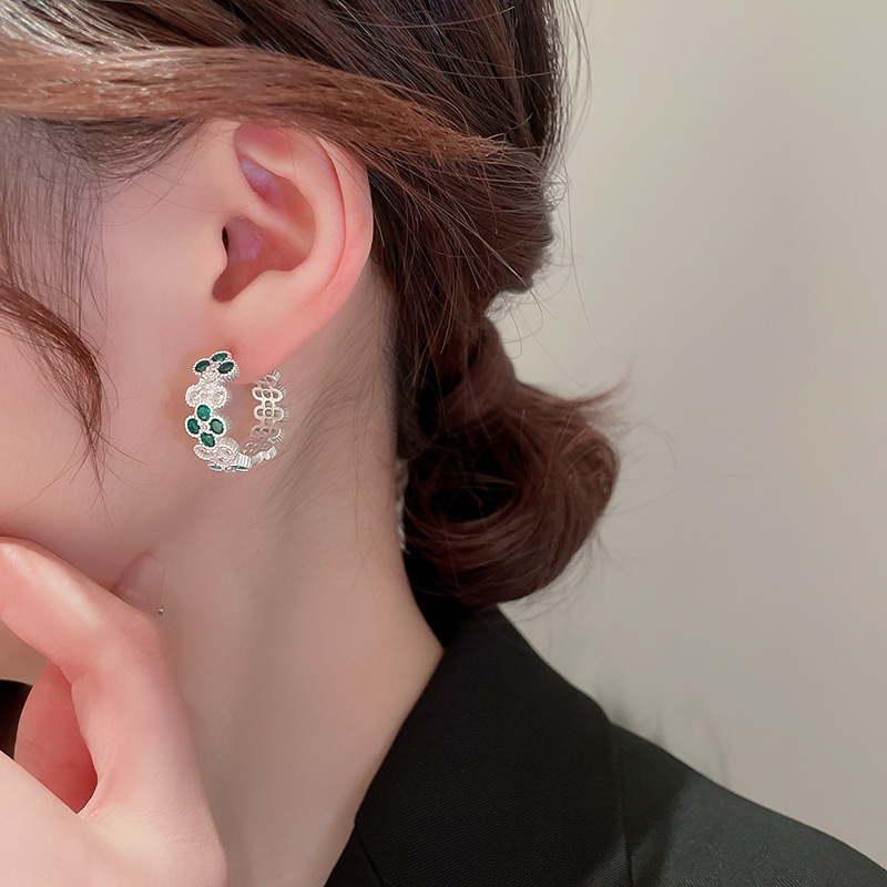 Simple Style Heart Shape Copper Plating Zircon Earrings 1 Pair