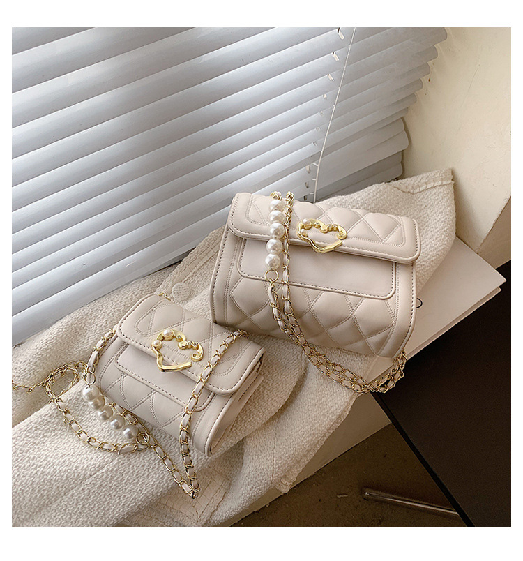 Wholesale Heart-shaped Buckle Messenger Shoulder Small Square Bag Nihaojewelry display picture 37