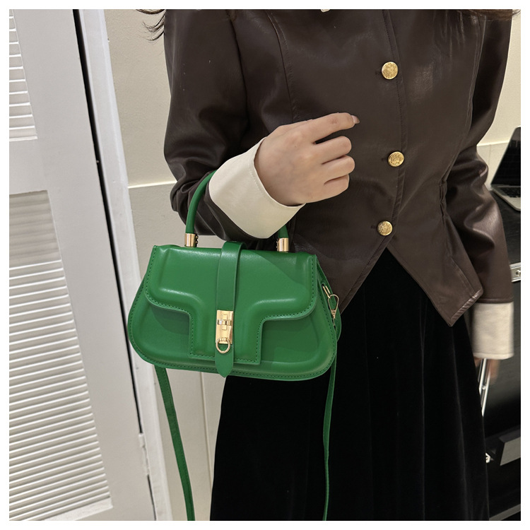 375g Weight Magnetic Buckle Closure Type Single Shoulder Strap Strap Type Square Bag Bags Type Casual, Shopping Occasion Pu Leather Material Solid Color Pattern All Seasons Season Women's Gender Vintage Style, Classic Style Style Square Shape Medium Size Women's Medium Pu Leather Solid Color Vintage Style Classic Style Magnetic Buckle Square Bag 8