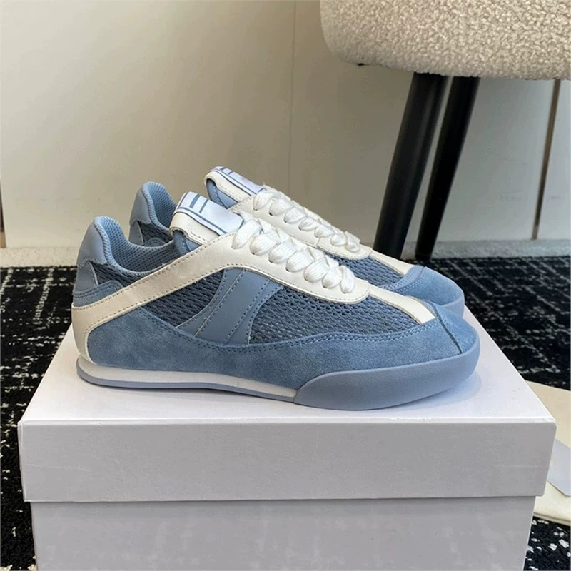 Весна и лето 2025 года, новый стиль, можно разработать и оптом, не имеющие маркировки, цветные туфли из натуральной кожи, моральные тренировочные туфли, дышащая сетка на шнуровке, повседневные спортивные туфли