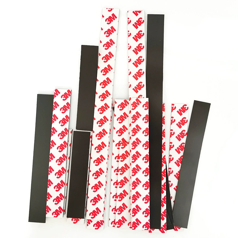 Мощный 3M задний клей самоклеящаяся длинная полоса гибкого магнитного холодильника с односторонней резиновой магнитной магнитной наклейки с рекламой железный камень