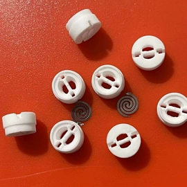 烟盒;打火机配件;其他烟具