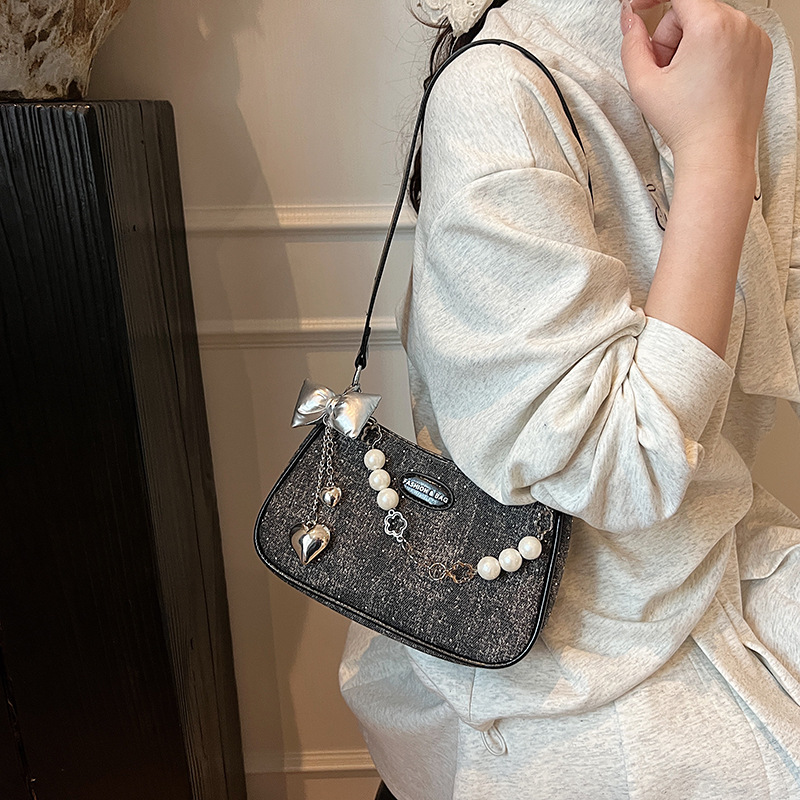 Versión coreana del bolso de nicho 2025 primavera y verano nuevo bolso femenino Gypsophila bolso de hombro con diamantes bolso de mensajero con cadena de cuentas