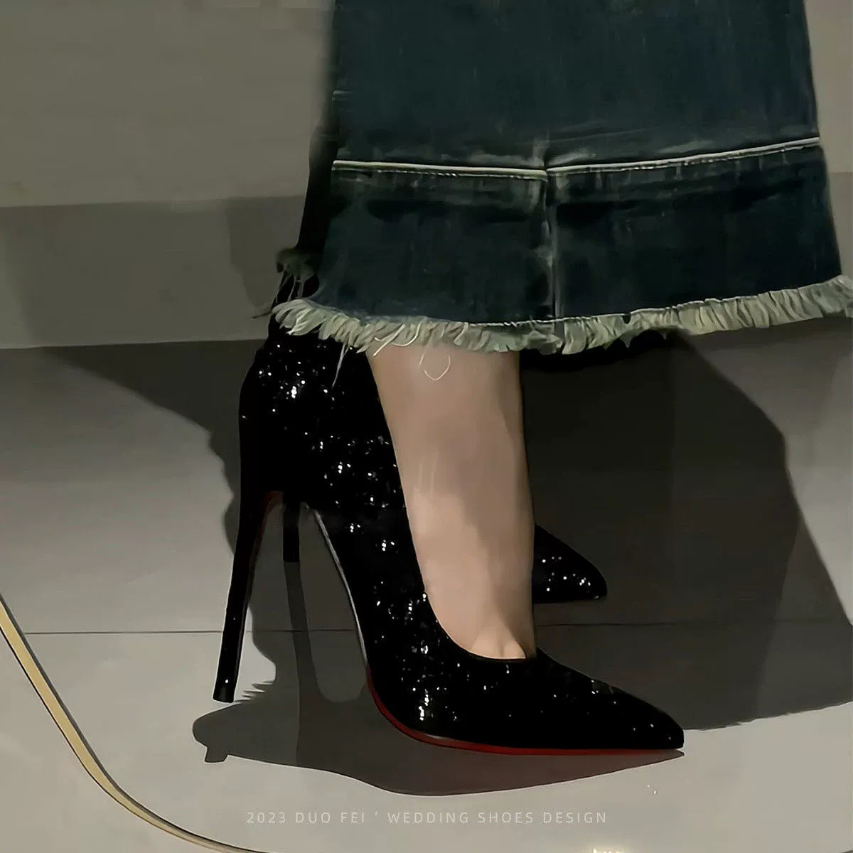 Новые черные красные туфли на высоком каблуке 2024 новые королевские стили на каблуках