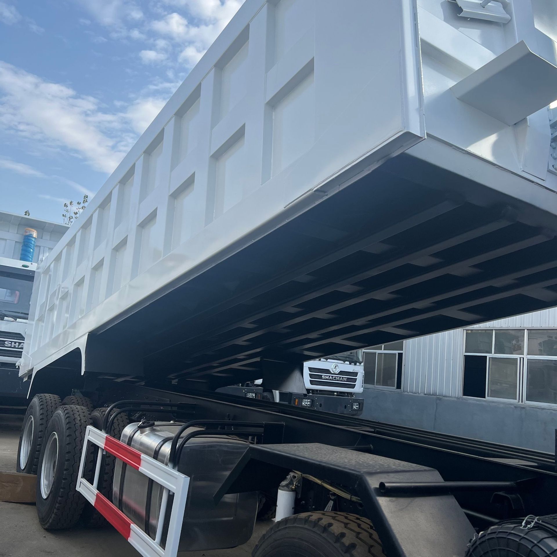 Exporting to Central Asia and Africa: Shaanxi Automobile Heavy Truck Dump Truck Delong H3000 Tipper Truck F3000 Mining Transport Dump Truck