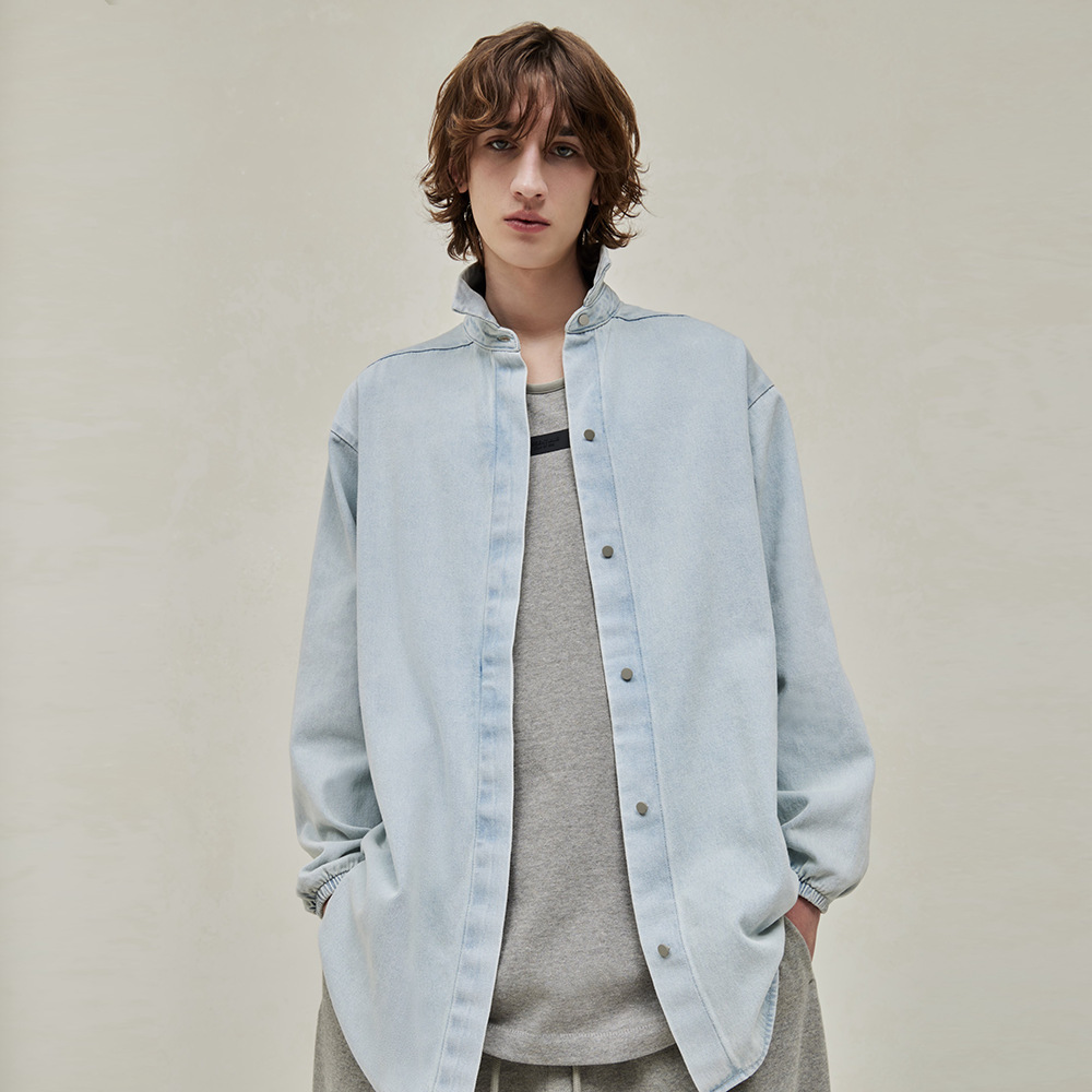 Fear of God Essentials High Street Fog Solid Collar Botones de camisa de vaquero para hombres y mujeres