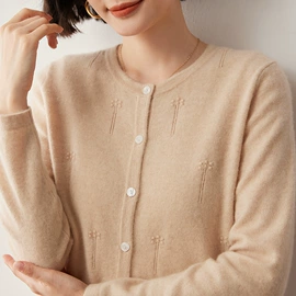 女式羊毛衫;女式羊绒衫;女式T恤