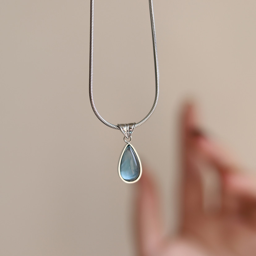 Titanium Steel Chain Material 1 Piece Quantity Wholesale Elegant Water Droplets Titanium Steel Inlay Zircon Pendant Necklace