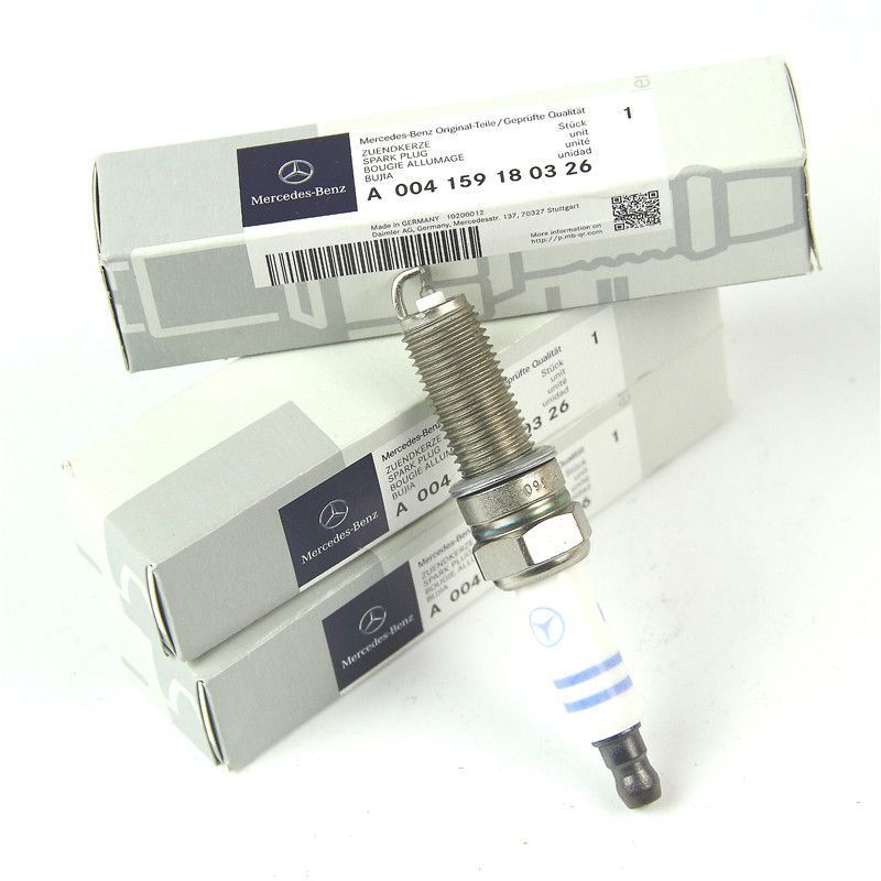 Applicable to Mercedes-Benz C200 E260L GLK300GLB/S/E-Class C- Class adaptation ML350 GLC GLE spark plug