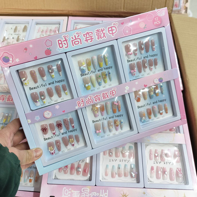 Nuevo desgaste de la serie de mariposa de uñas etiquetas de uñas niñas caja de almacenamiento transparente etiquetas de uñas falsas niñas etiquetas de uñas cortas