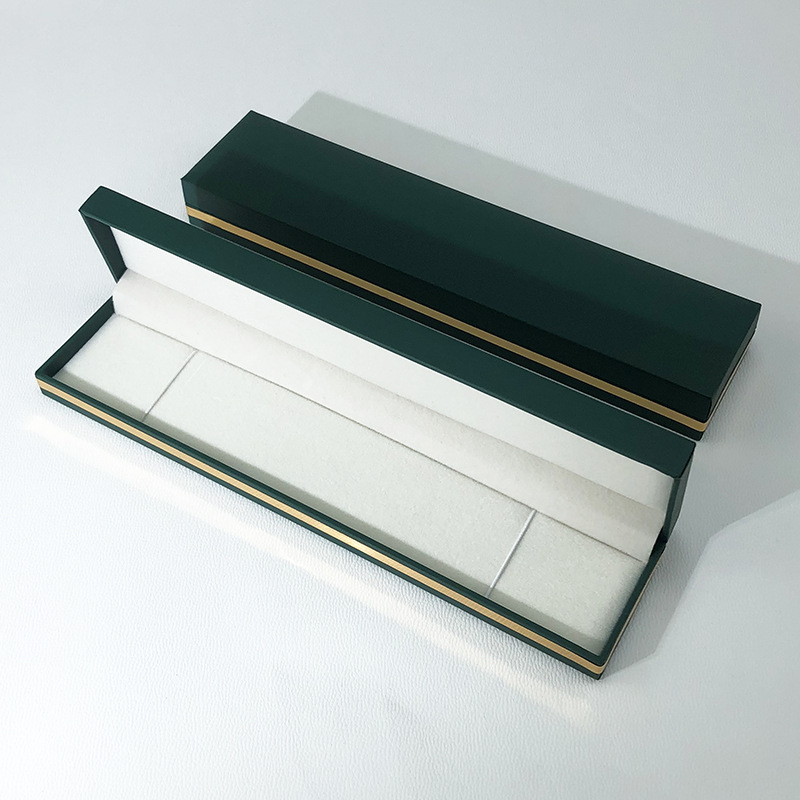 Nuevo borde dorado cuero ángulo recto Flip joyero anillo colgante pendientes de moda caja de joyería ventas directas de la fábrica