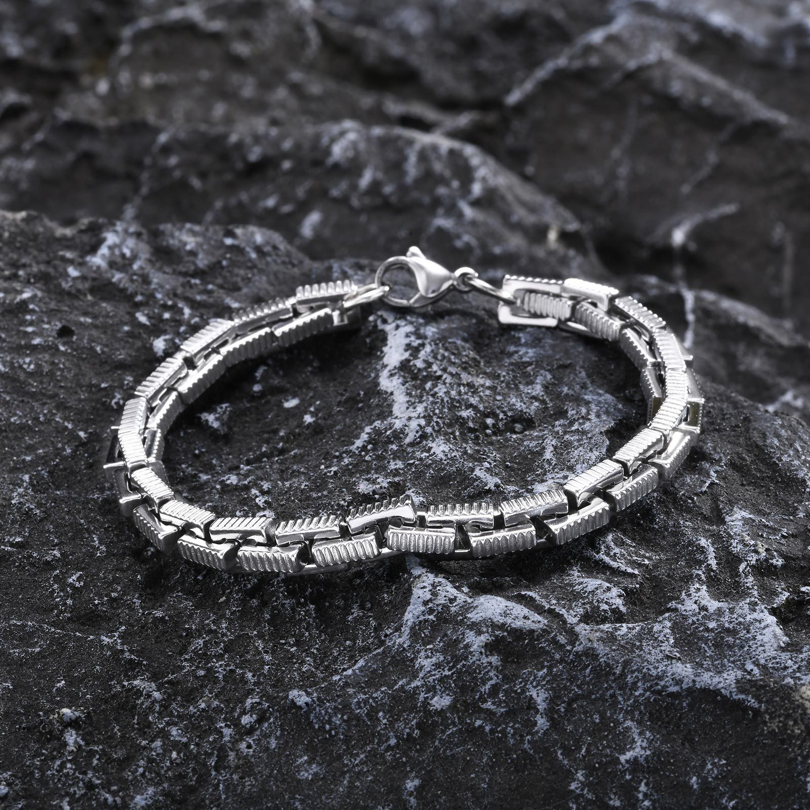 15g Weight Chain Bracelet Classification 304 Stainless Steel Chain Material cable chain Chain Type 1 Piece Quantity Party, Street Occasion 304 Stainless Steel Material Geometric Pattern All Seasons Season Men's Gender Plating Design Simple Style, Classic Style Style Simple Style Classic Style Geometric 304 Stainless Steel Plating Men's Chain Bracelet Men's Chain Bracelets 2