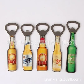 开瓶器;金属工艺品;徽章