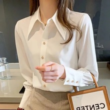 白色衬衫女秋季韩版时尚设计感小众质感气质薄款洋气雪纺衫上衣潮