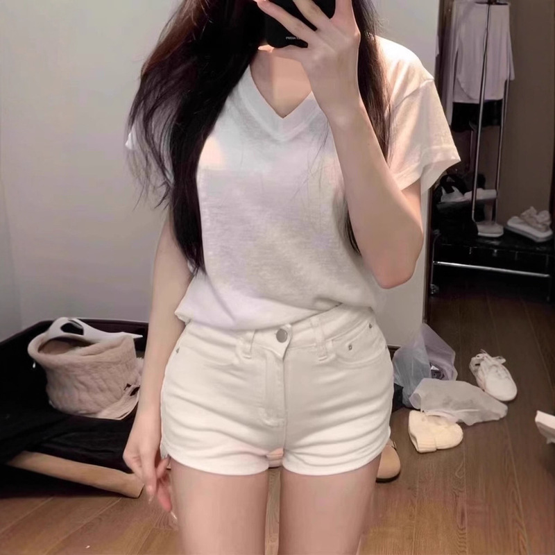 Black High-Waisted Slim Denim Shorts for Women 2025 Summer New Hot Girl Slimming Look A-Line Hot Pants Hip-Covering Boot Pants