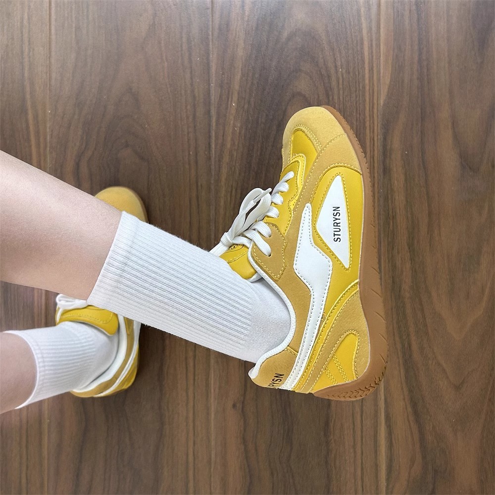 La versión coreana de los estudiantes Xia Meimei, tendencia transpirable, cómodos zapatos casuales de entrenamiento alemán, zapatos de deporte de pareja americana para hombres y mujeres en la calle image 4