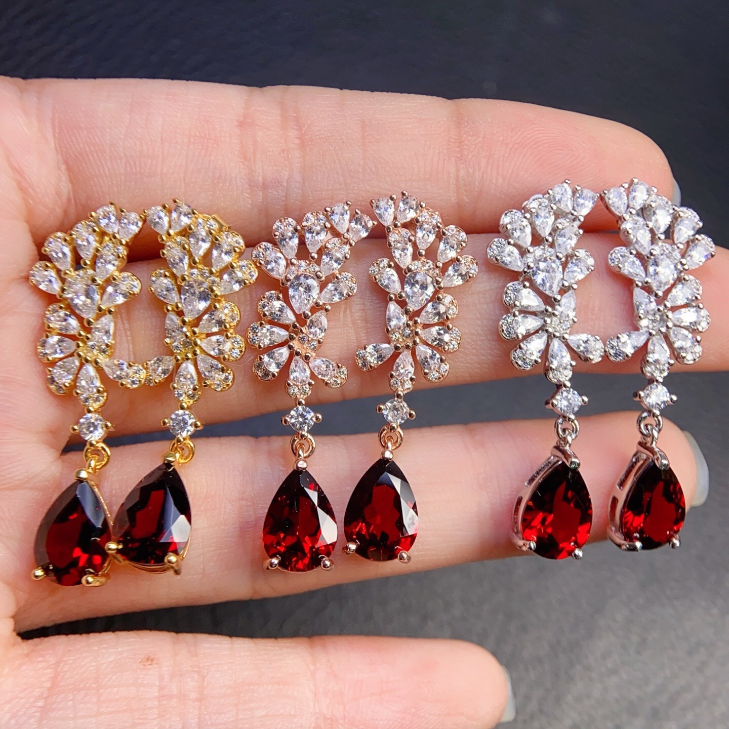 Natural wine-red garnet earrings, set in s925 sterling silver, fully clean, with exceptional fire and brilliance, main stone 7*10mm